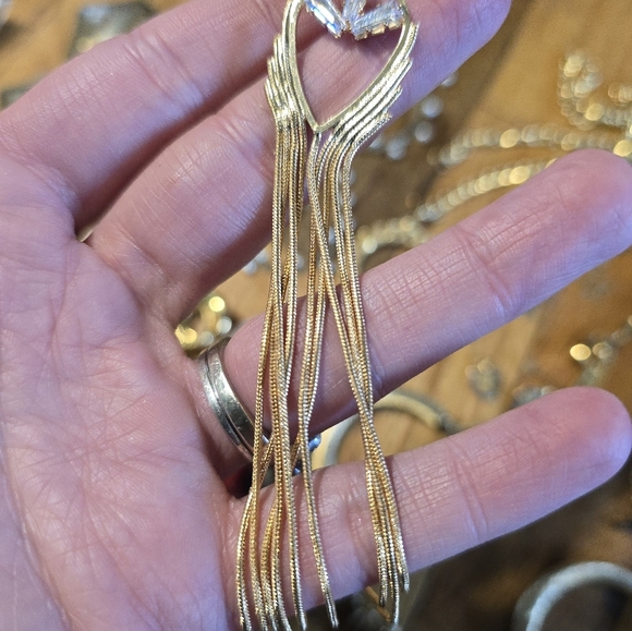 Vintage To Now Jewelry Lot Costume Estate Find Needs Cleaned. Mixed - Picture 9 of 14